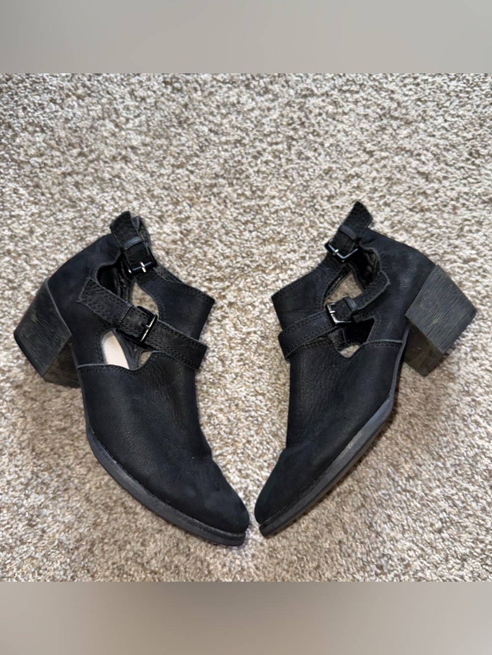 ALL BLACK ankle double buckle boots